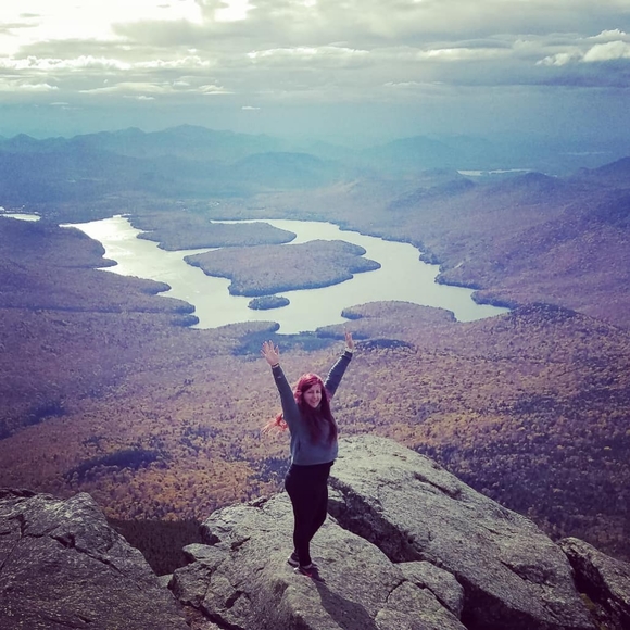 Meet your Posher, Kim - Picture 3 of 4